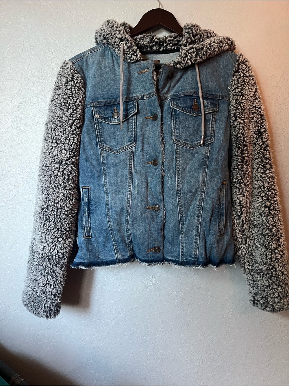 Maurices Light Blue Denim Jacket with Gray Sherpa Hood & Sleeves New With Tags